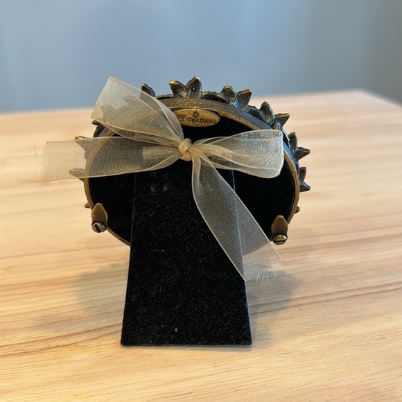 Vintage R. J. Graziano Picture Frame - Picture 3 of 3